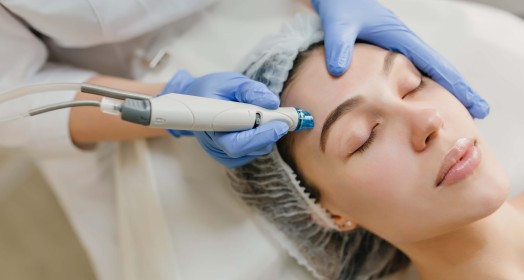 Hydrafacial Cilt Bakımı: Nedir, Ne İşe Yarar, Faydaları Nelerdir?